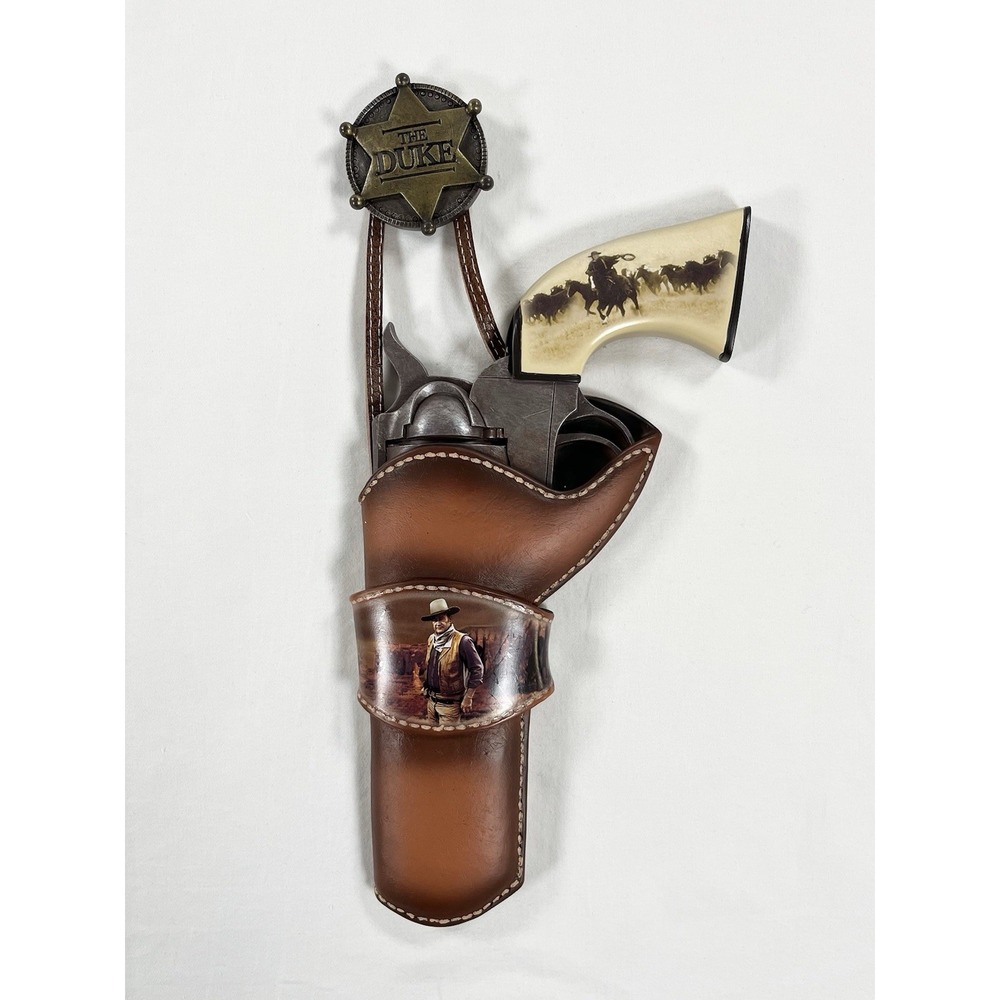 Bradford Exchange John Wayne Straight Shooter The Duke Pistol Plaque Box COA